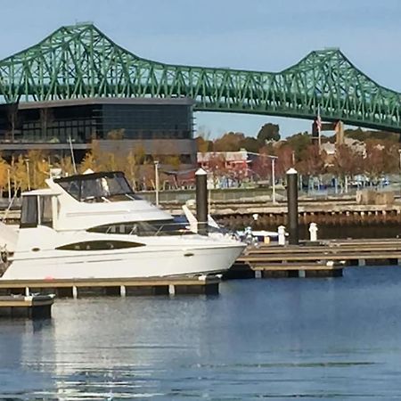 Sea Pearl Boston Yacht Hotell Eksteriør bilde