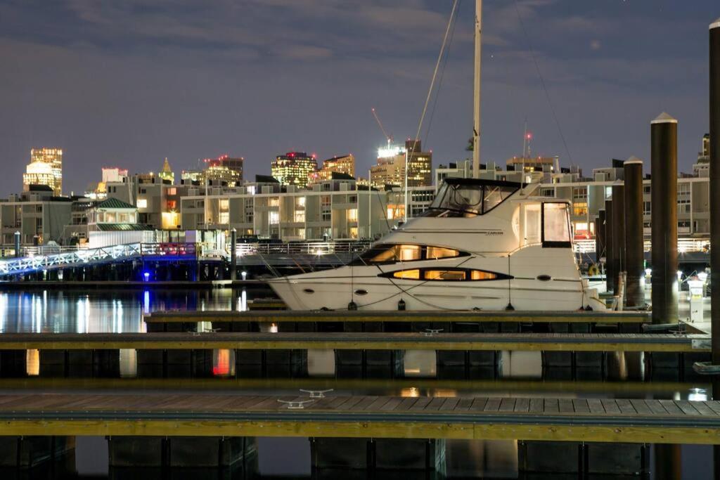 Sea Pearl Boston Yacht Hotell Eksteriør bilde